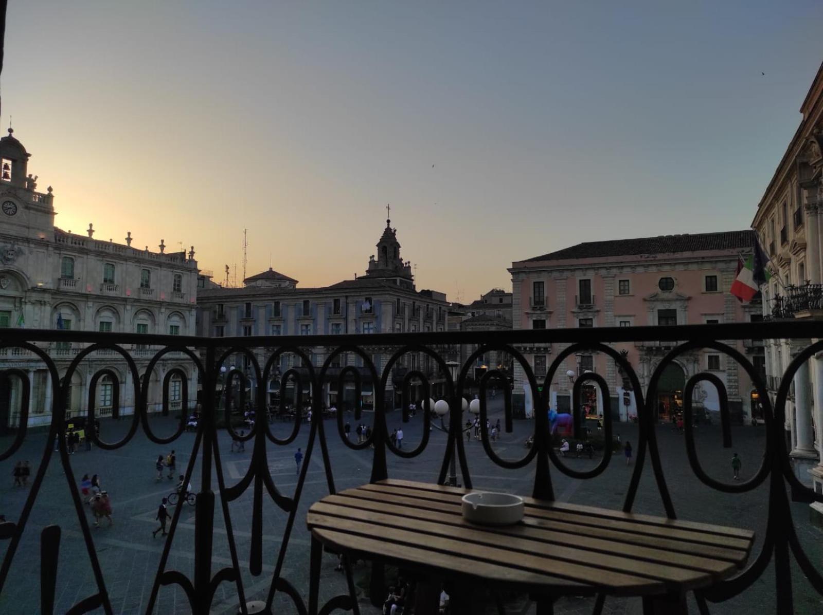 B&B Palazzo Sant'Alfano Catania Exterior photo